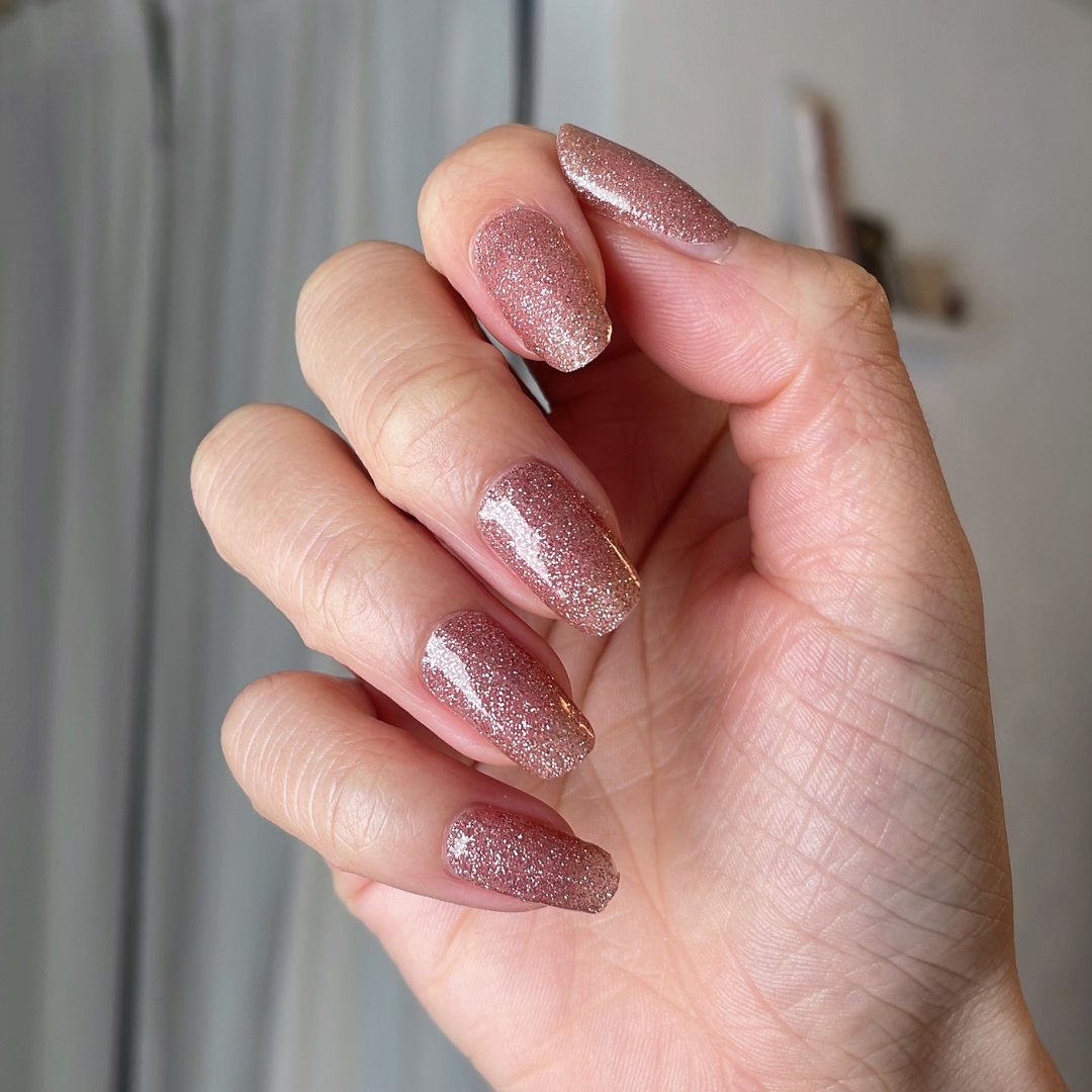 ピンククォーツ (Pink Quartz)