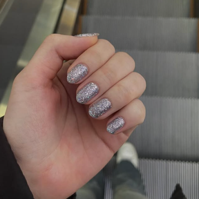 シャイニングスノー (Shining Snow)