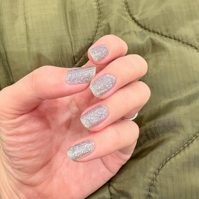 シャイニングスノー (Shining Snow)