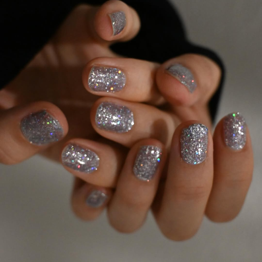 シャイニングスノー (Shining Snow)