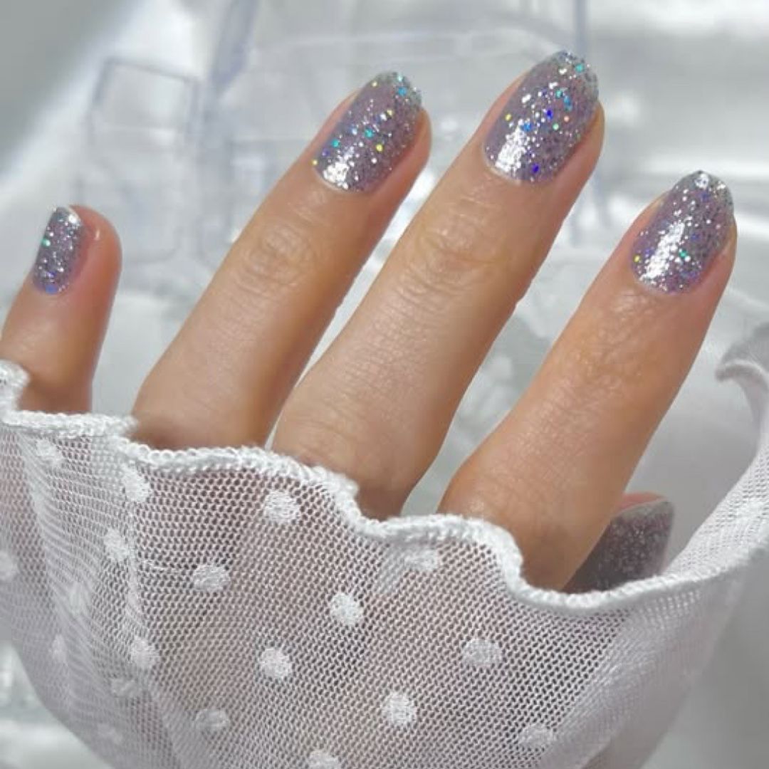 シャイニングスノー (Shining Snow)