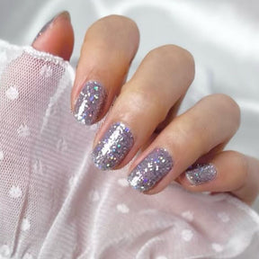 シャイニングスノー (Shining Snow)