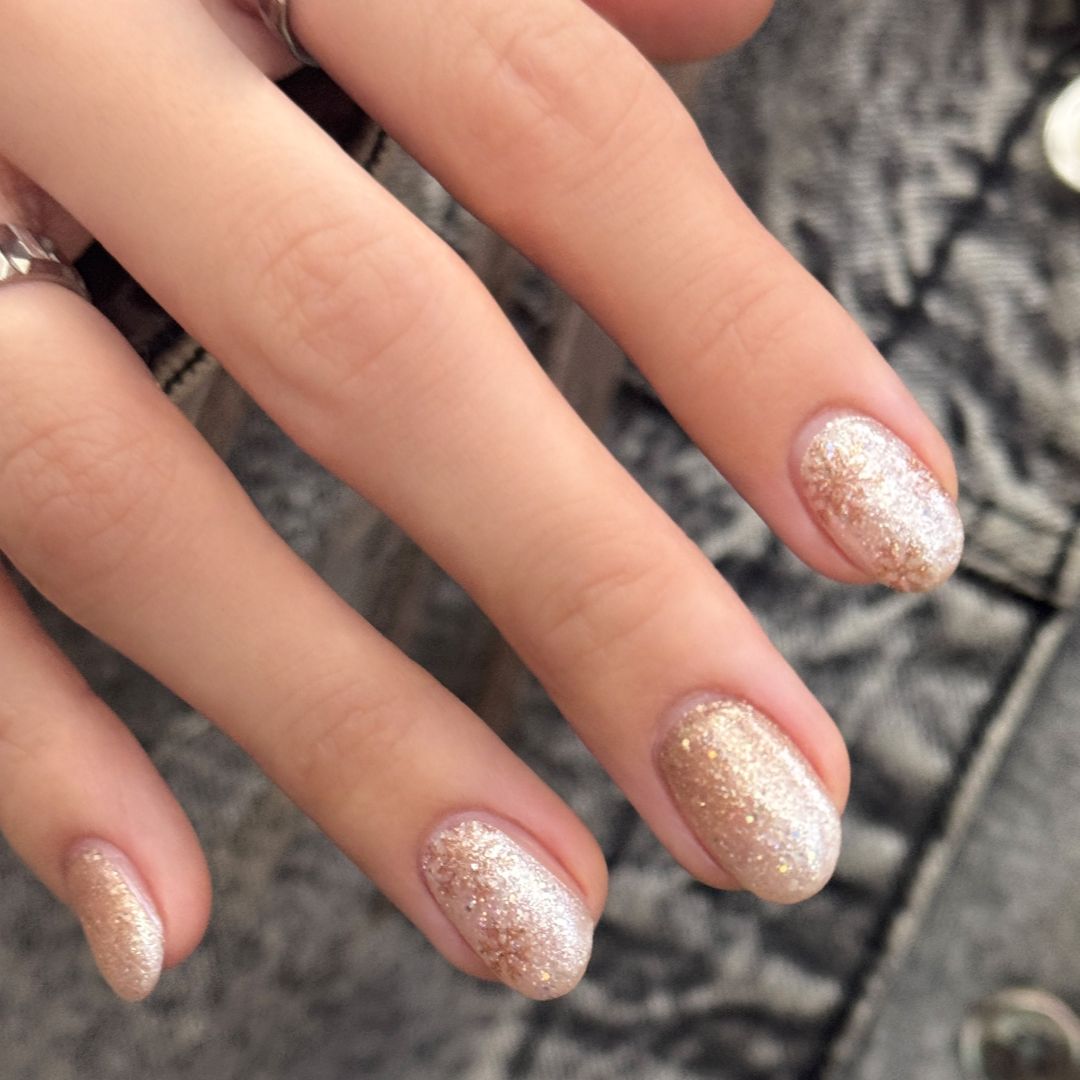 フロステッドゴールド (Frosted Gold)