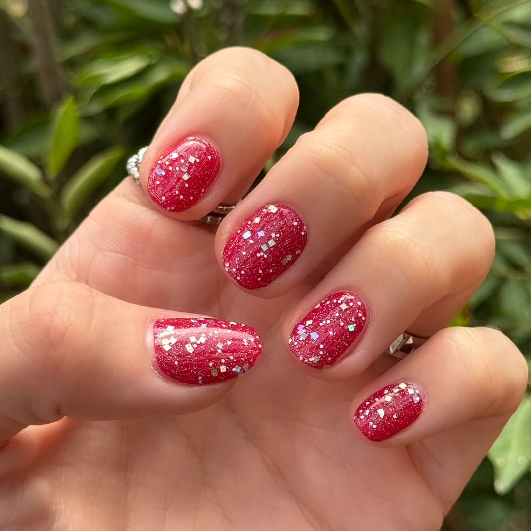 クリムゾンワンダー (Crimson Wonder)