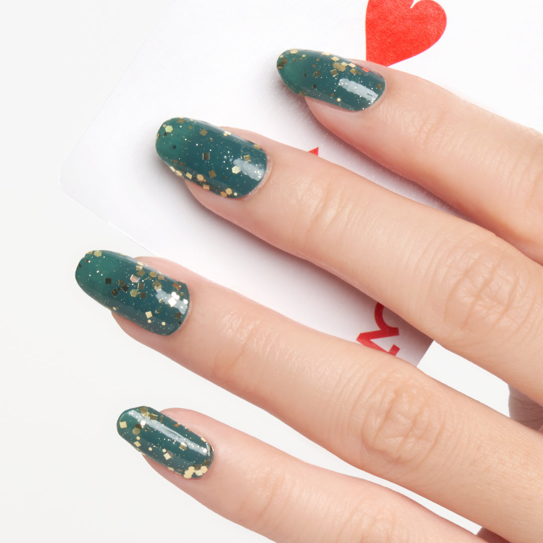 EmeraldEyes_b_1080x1080_F.jpg?