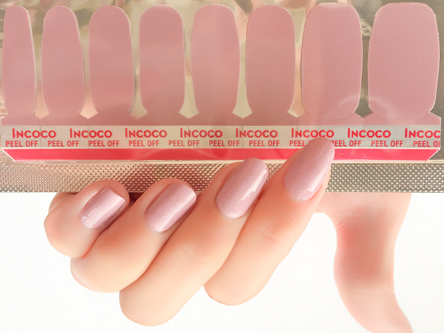 モダンモーブ (Modern Mauve)